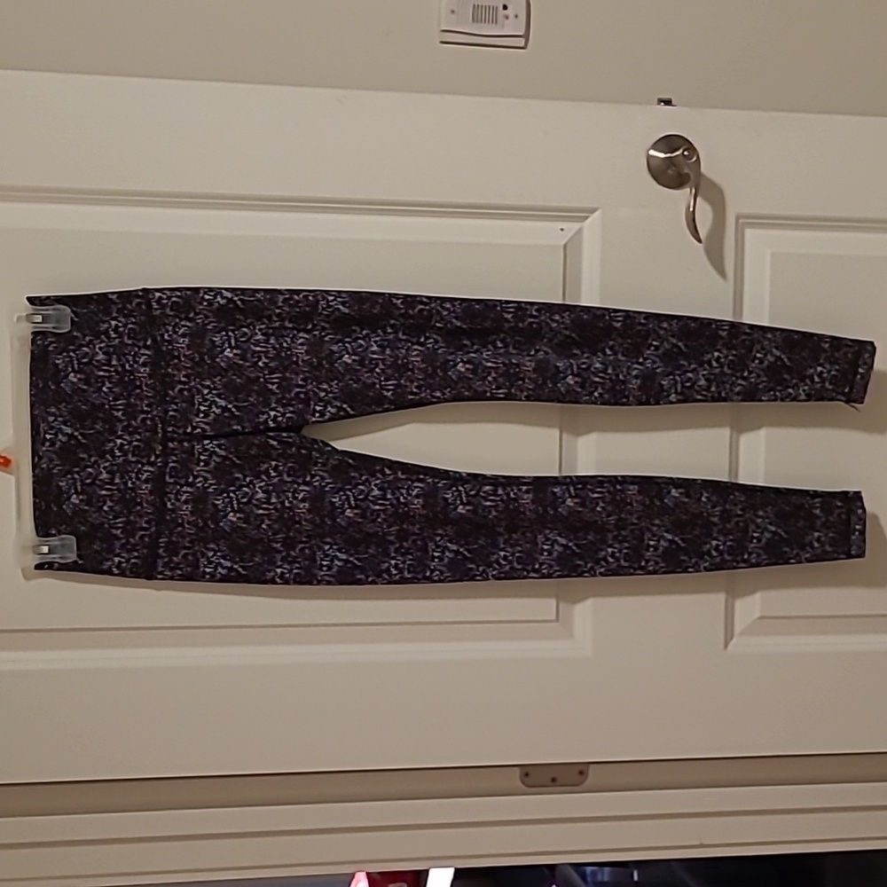 Lululemon wunder under tights
